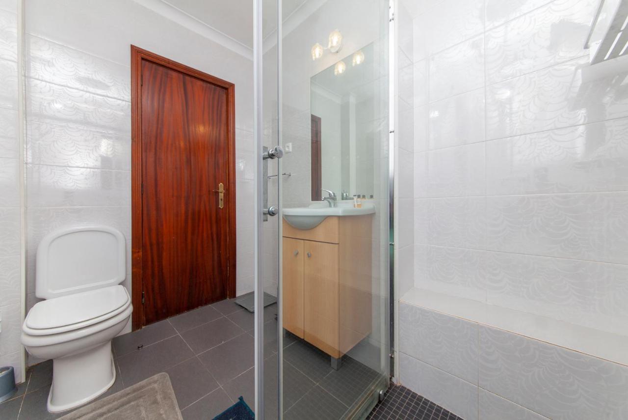 B18 - Village Street Apartment 라고스 외부 사진